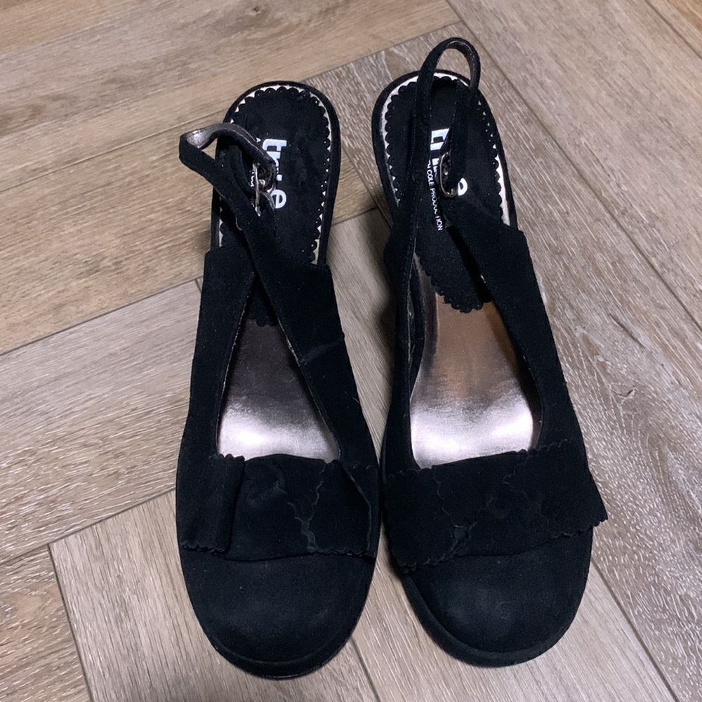 TriBeCa a Kenneth Cole production Heels View 2